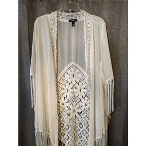 Torrid Size 1-2 White Floral Kimono